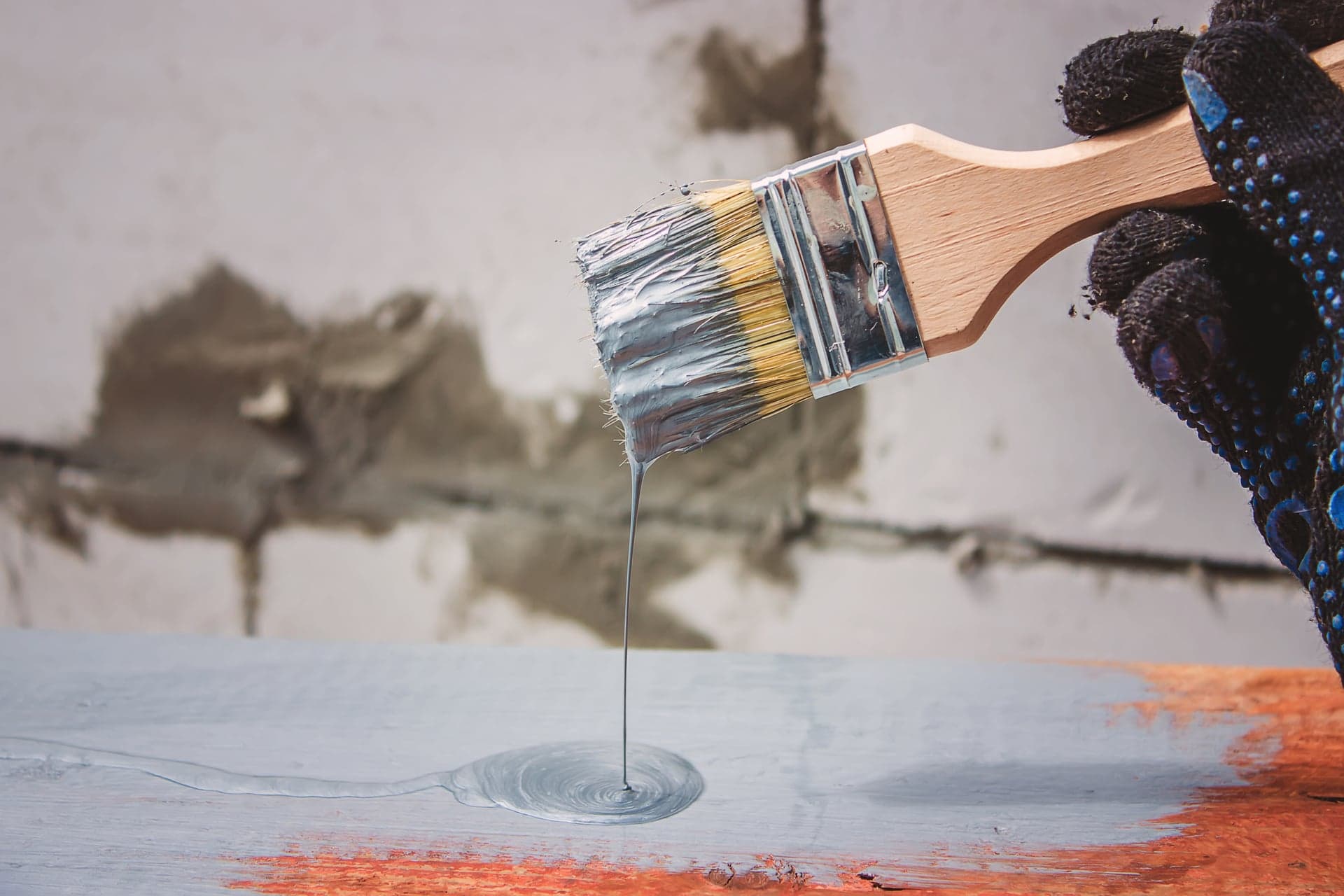ponderosa-painting-close-up-of-exterior-wall-painting oil change service slidell